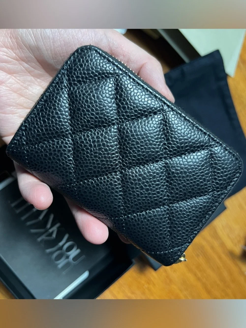 CHANEL Black Quilted Caviar Leather Card Case with Gold Logo - Picture 5 of 11